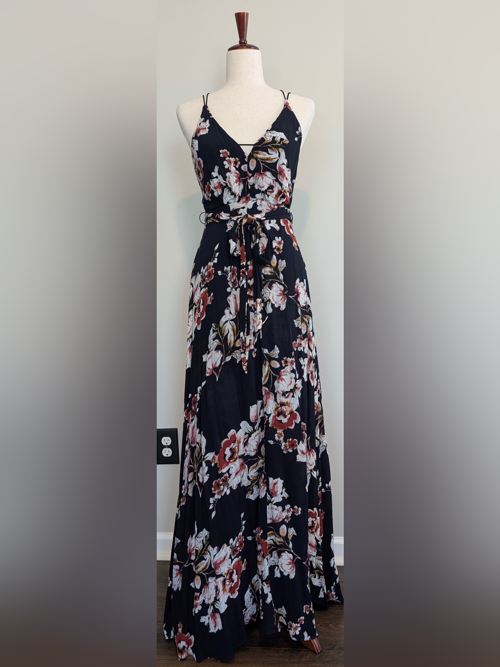 Lulus Swoon And Sway Floral Print Backless Maxi Dress Midnight Blue Sz Small